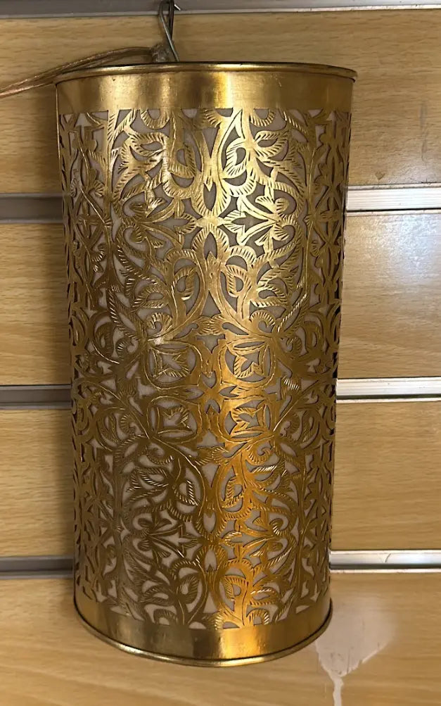 Houda - Applique murale marocaine orientale cylindrique dorée ajourée - Mazaya