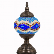 Azar - Lampe orientale en mosaïque bleue et ivoire sur socle en métal patiné Mazaya